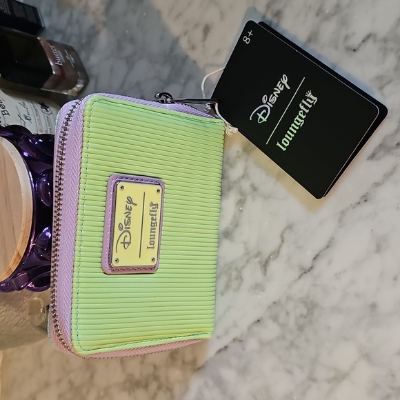 Disney Stitch and Lilo Colorful Accessories Set - Picture 4 of 16